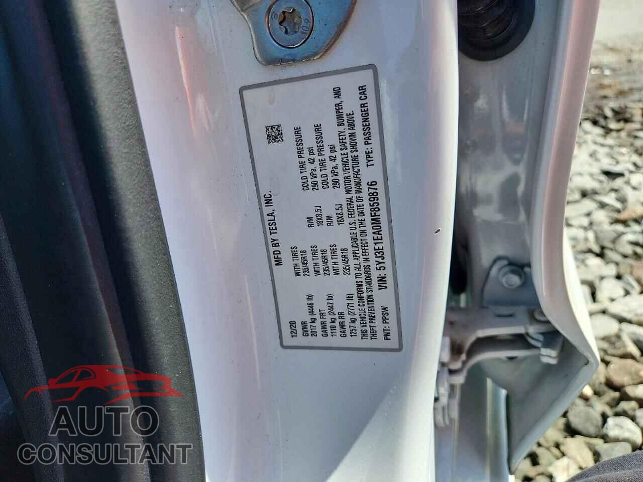 TESLA MODEL 3 2021 - 5YJ3E1EA0MF859876