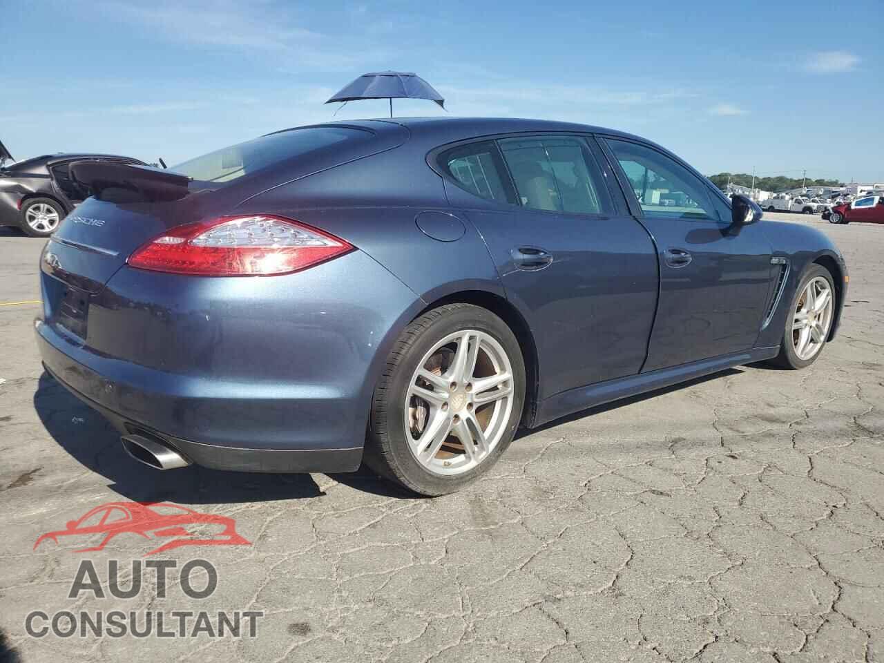 PORSCHE PANAMERA 2011 - WP0AA2A72BL017327