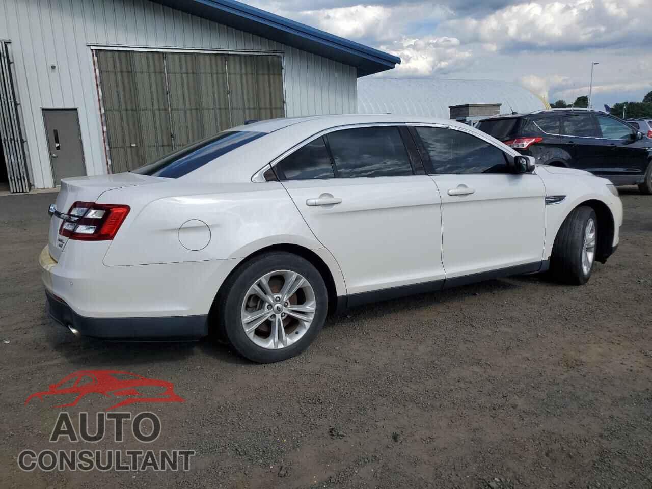 FORD TAURUS 2014 - 1FAHP2H82EG135974
