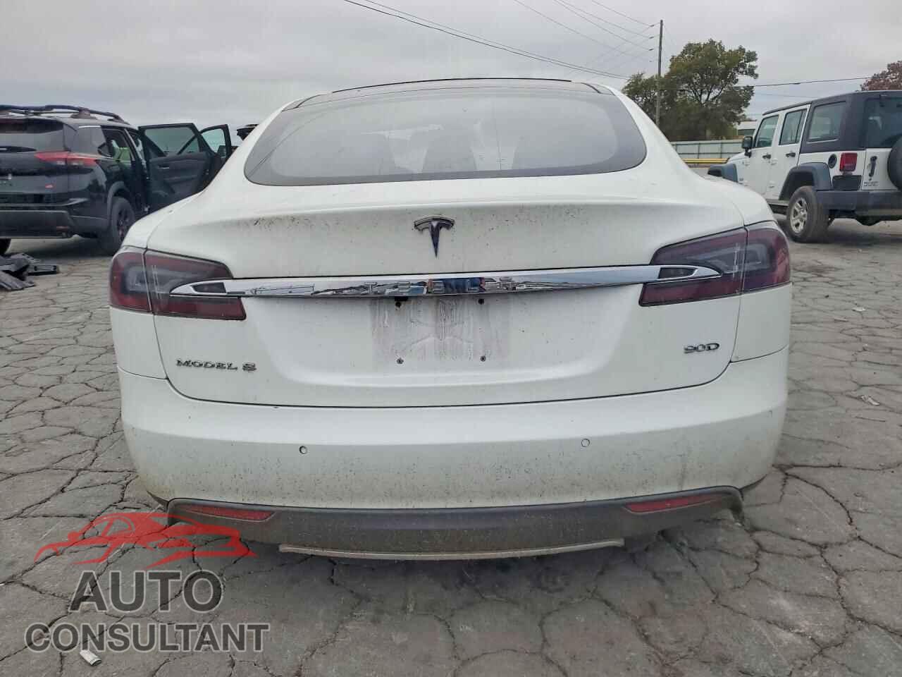 TESLA MODEL S 2016 - 5YJSA1E2XGF128909