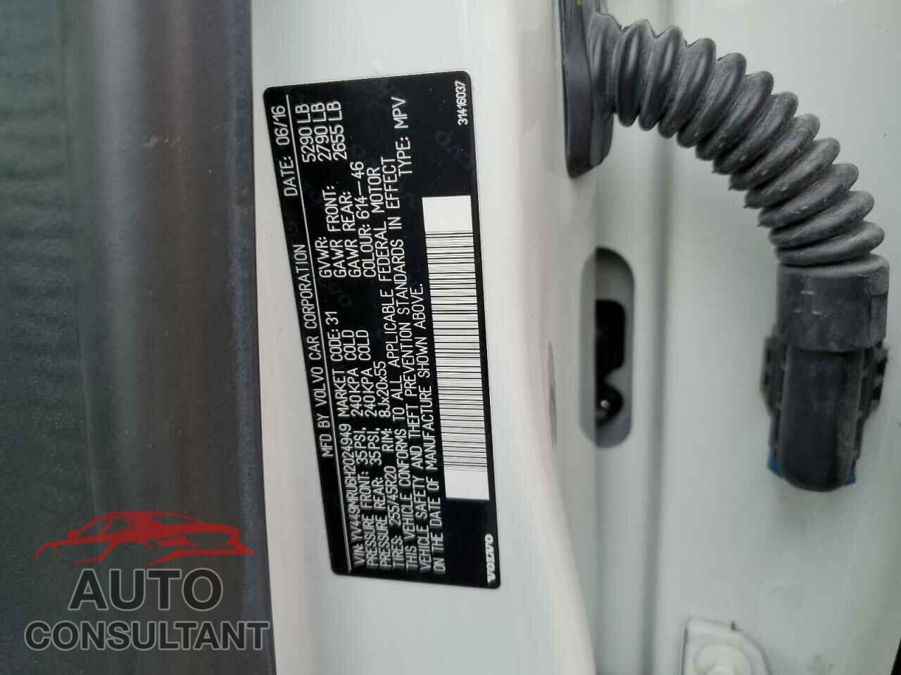 VOLVO XC60 2017 - YV449MRU6H2024949