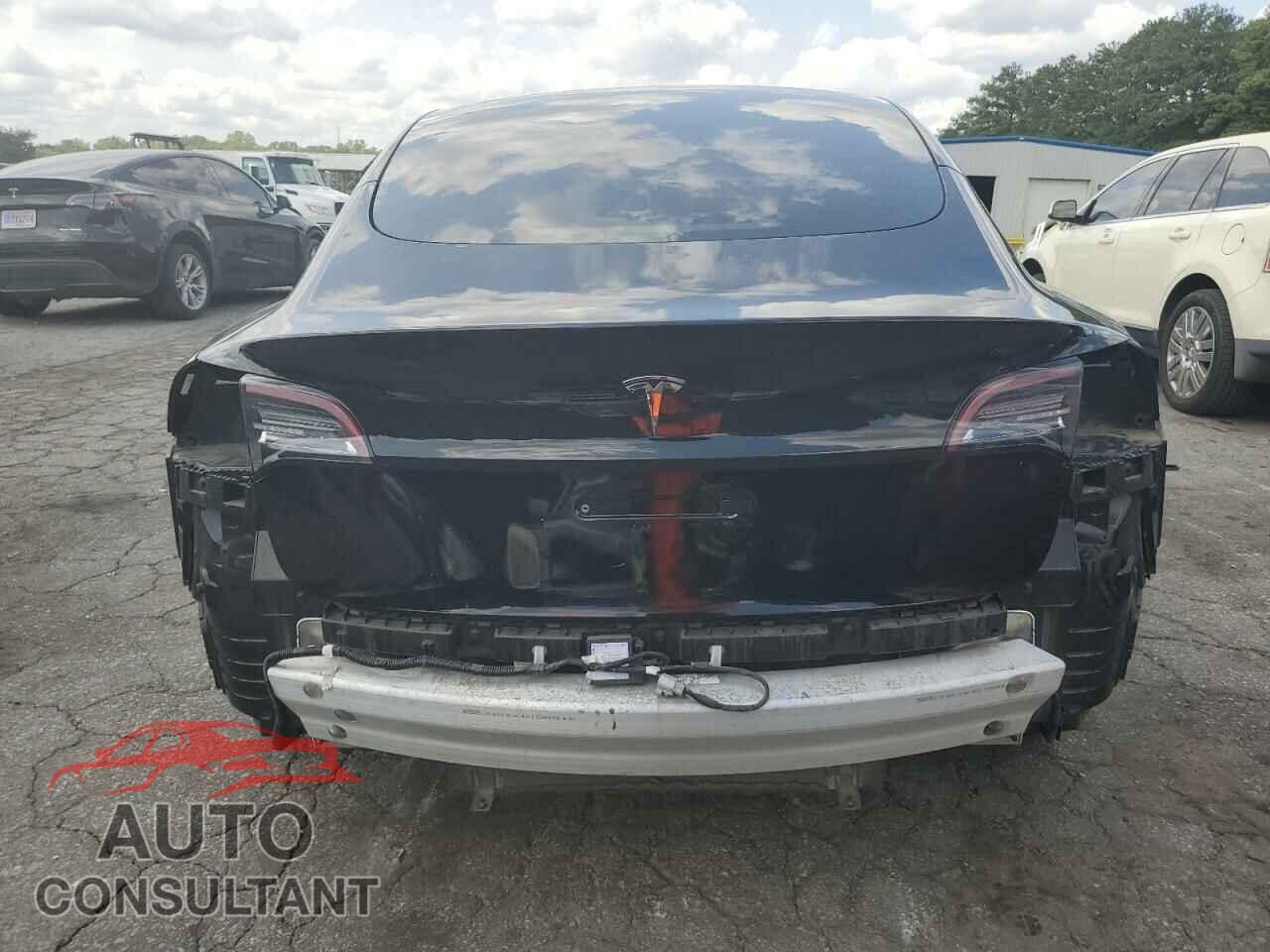 TESLA MODEL 3 2021 - 5YJ3E1EA1MF996017