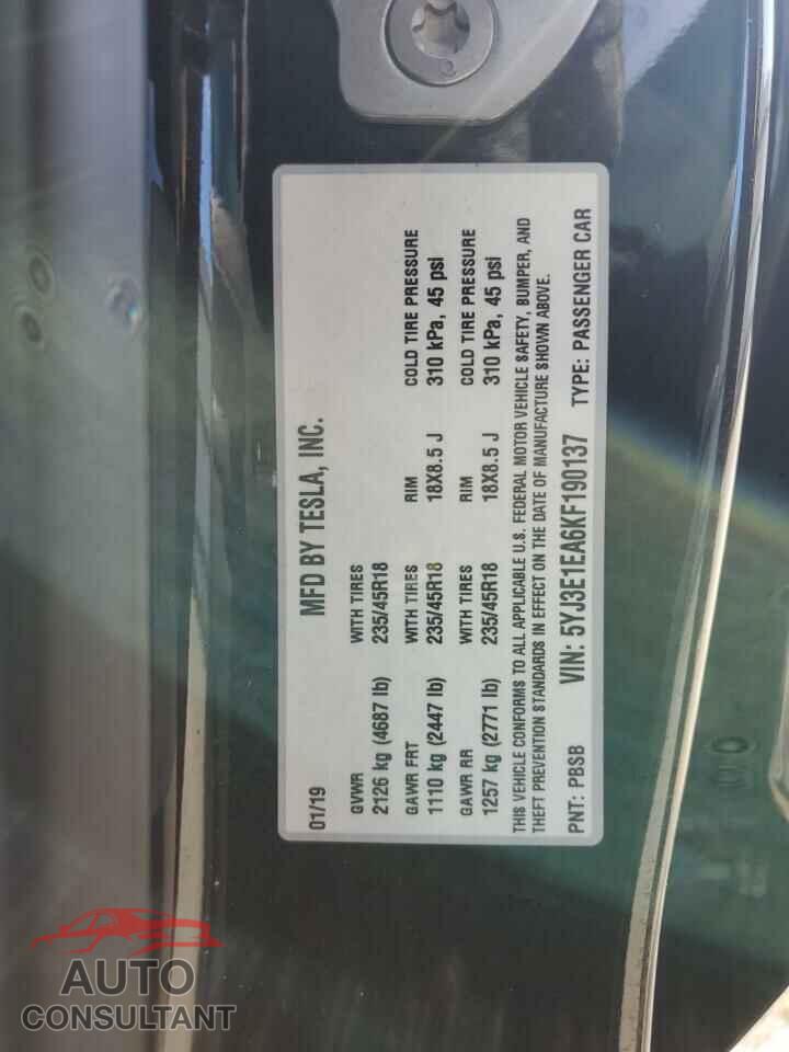 TESLA MODEL 3 2019 - 5YJ3E1EA6KF190137