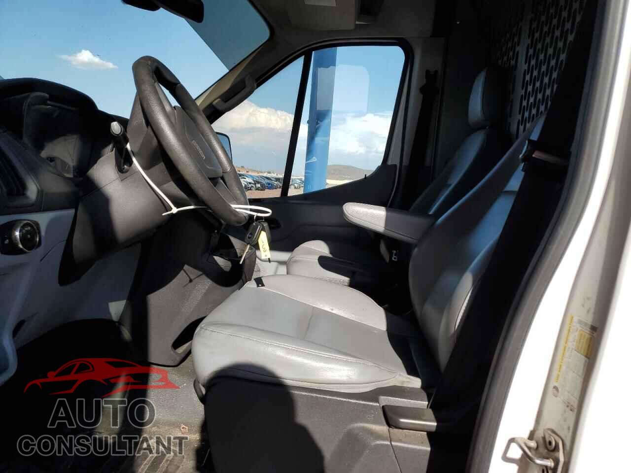 FORD TRANSIT 2015 - 1FTNE1CM7FKA53206