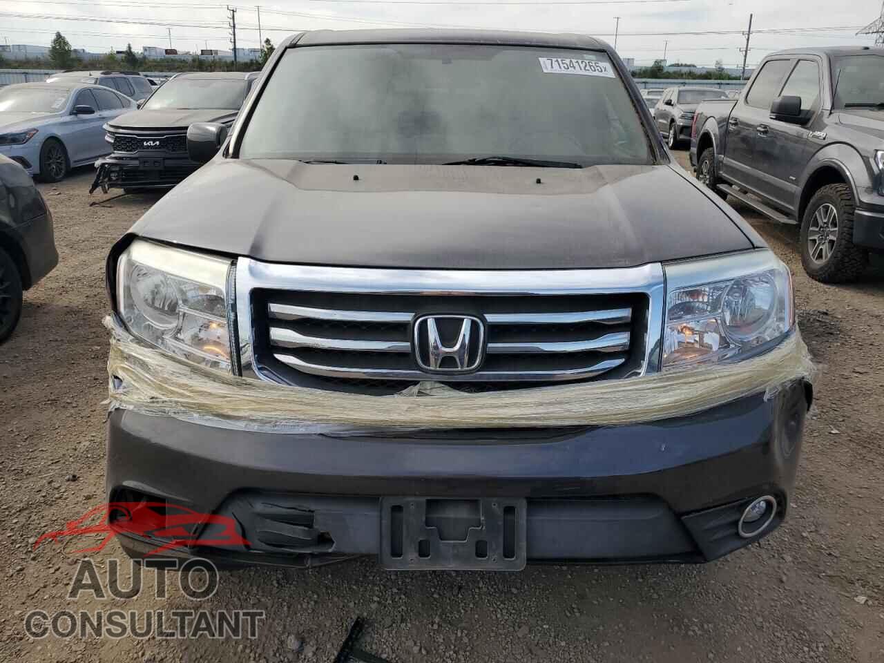 HONDA PILOT 2013 - 5FNYF4H47DB051745