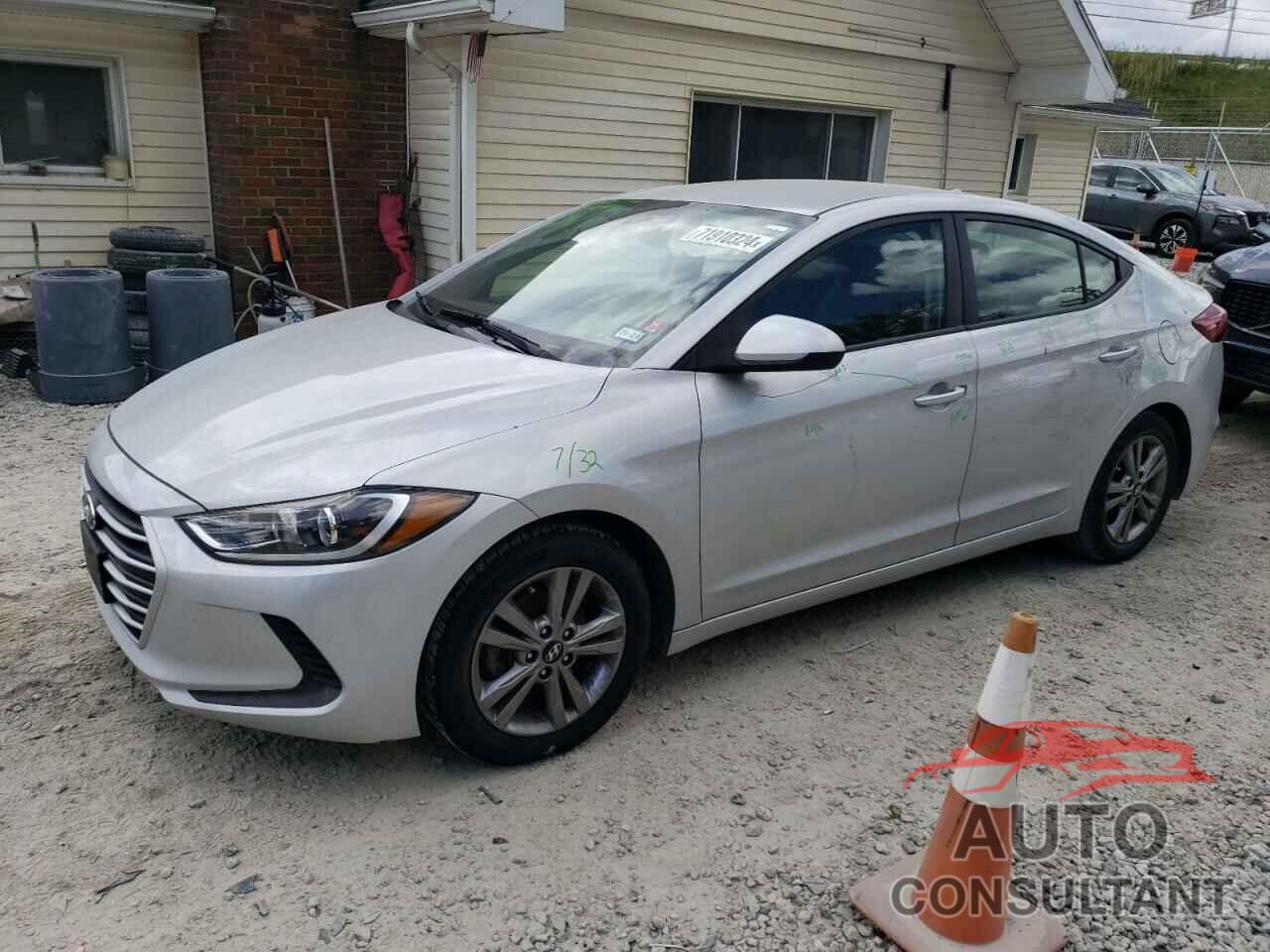 HYUNDAI ELANTRA 2018 - KMHD84LFXJU570997