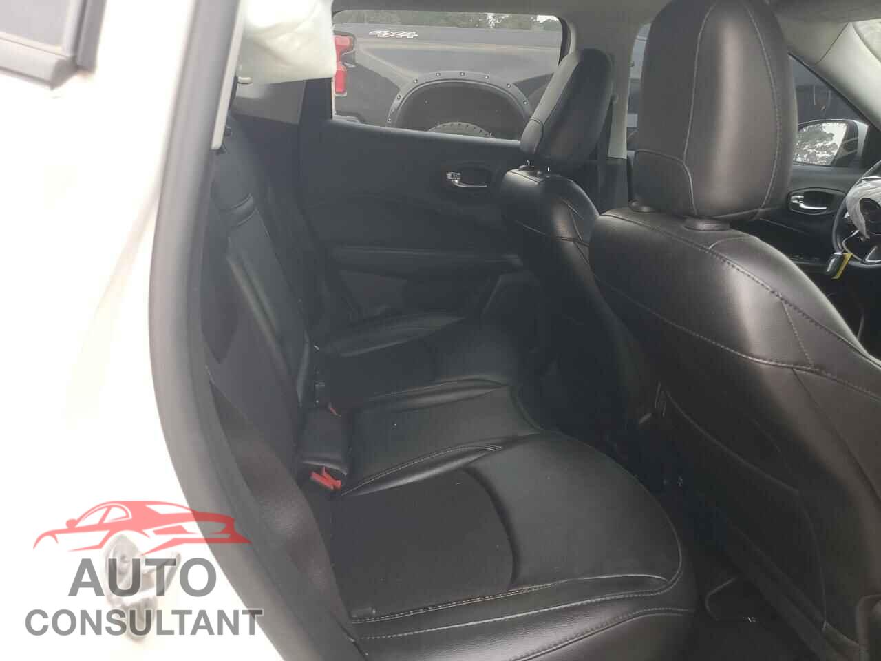 JEEP COMPASS 2020 - 3C4NJDBB7LT145830