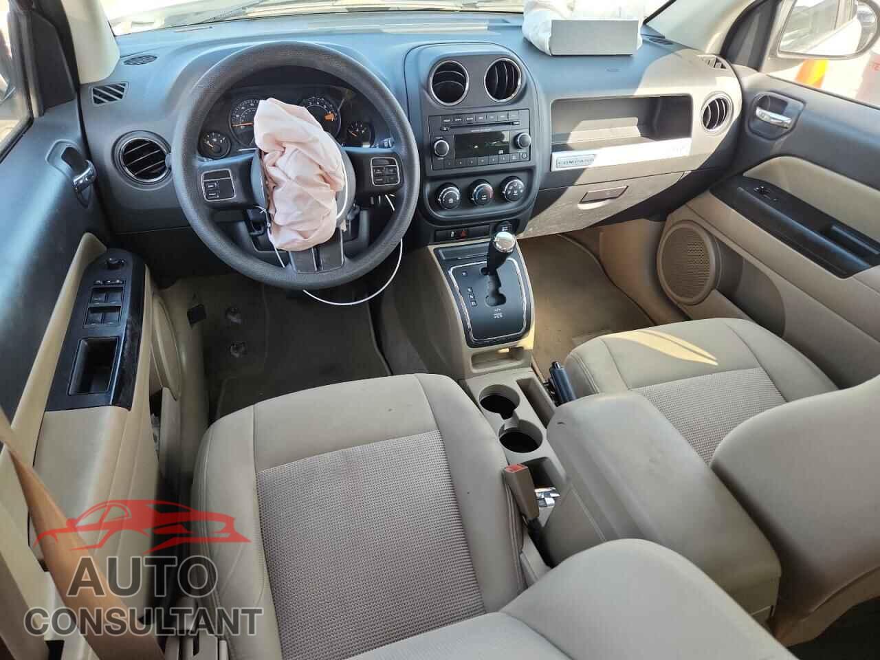 JEEP COMPASS 2015 - 1C4NJDBB4FD231560