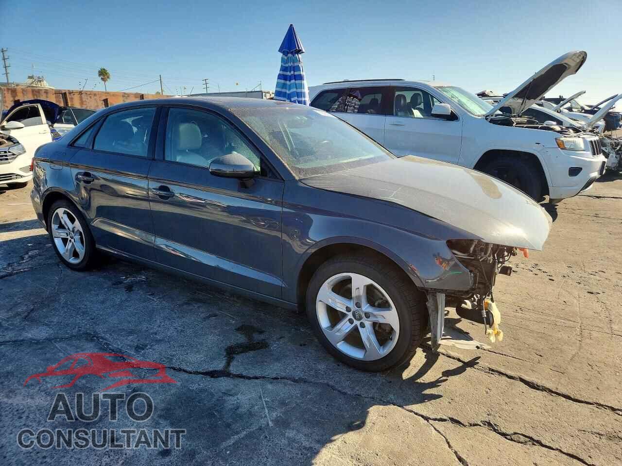 AUDI A3 2017 - WAUB8GFF0H1057596