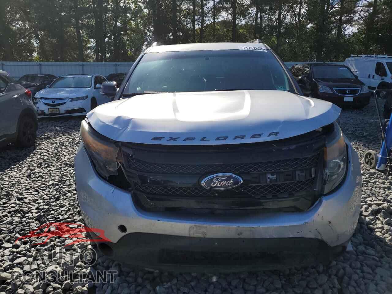 FORD EXPLORER 2015 - 1FM5K8GT2FGA17053