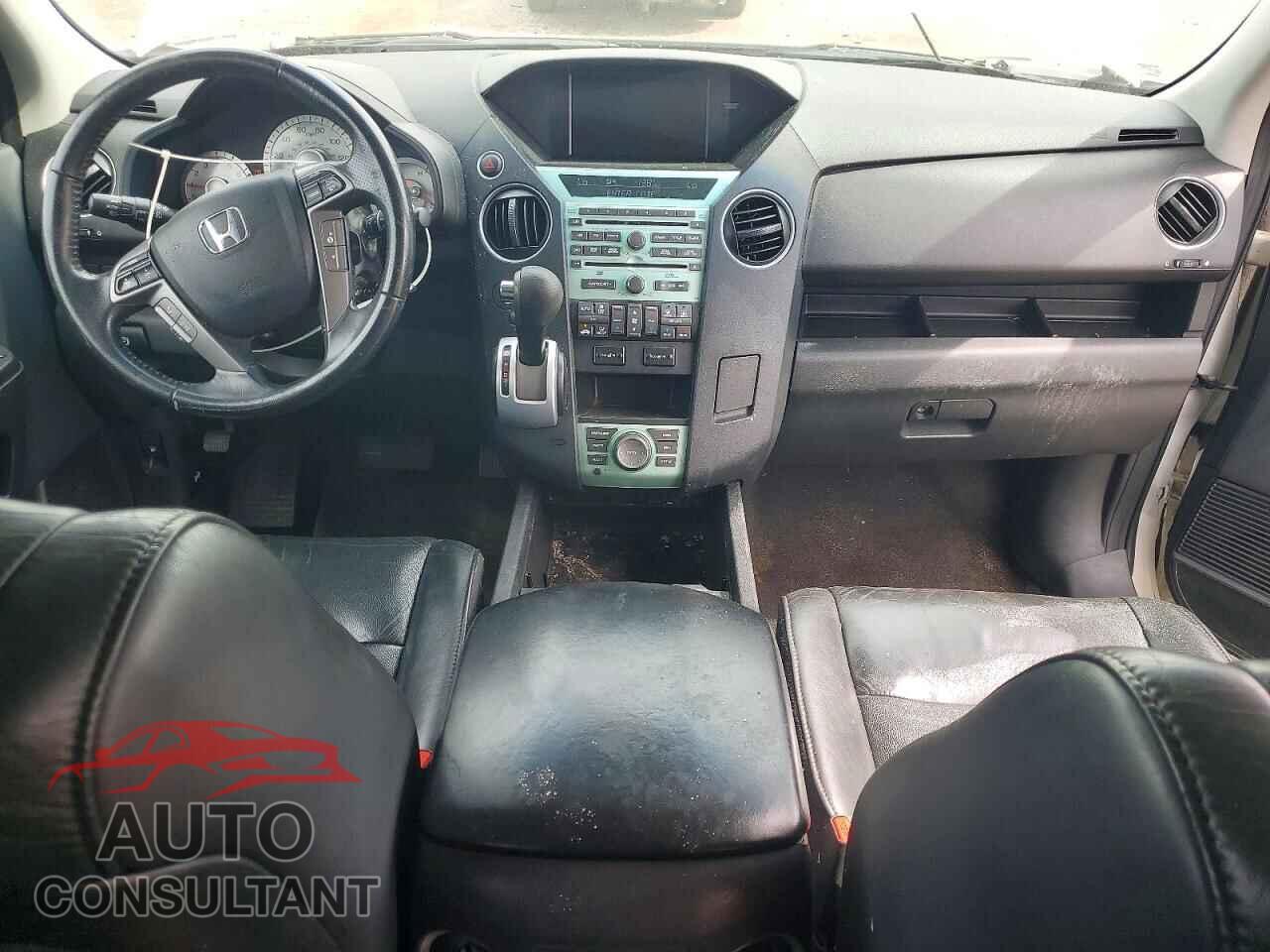 HONDA PILOT 2011 - 5FNYF3H93BB032368