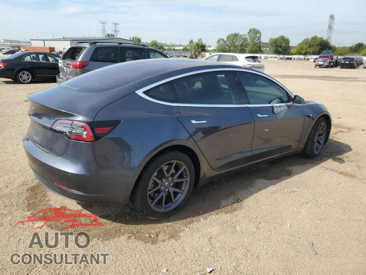 TESLA MODEL 3 2018 - 5YJ3E1EA8JF033529