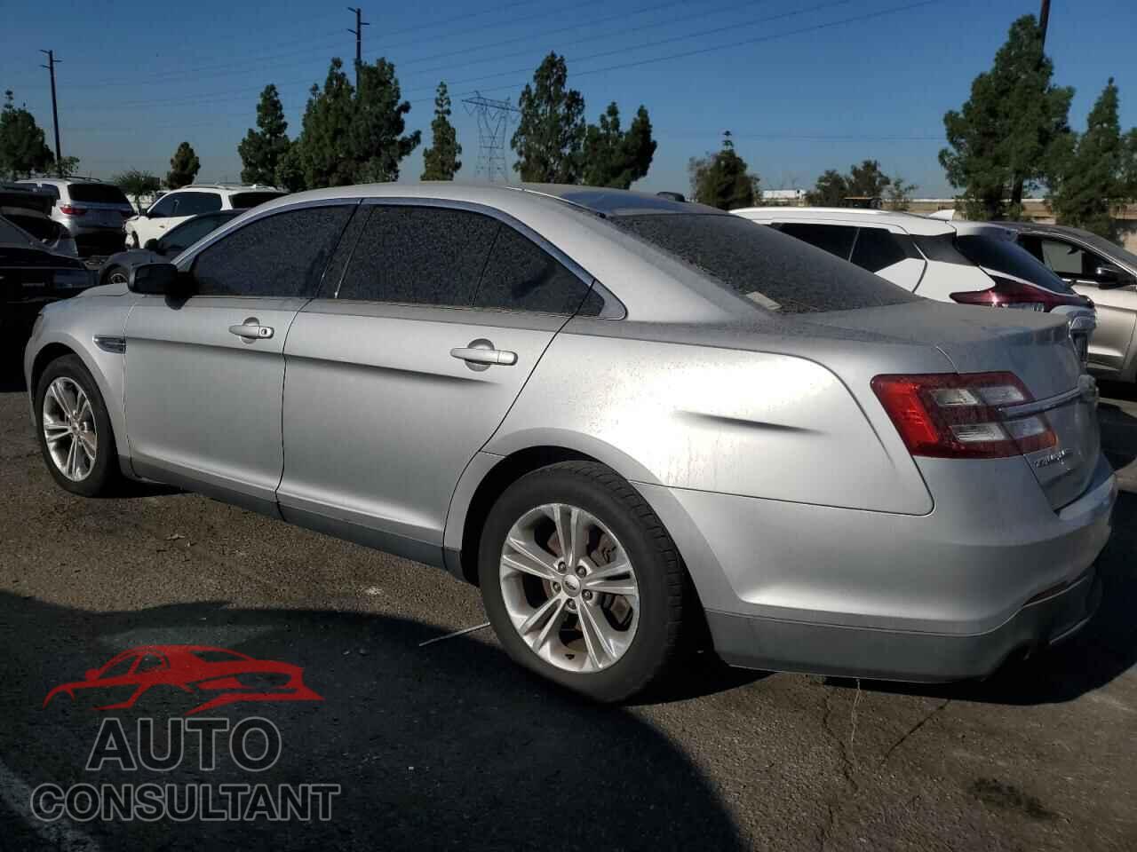 FORD TAURUS 2015 - 1FAHP2D82FG160073