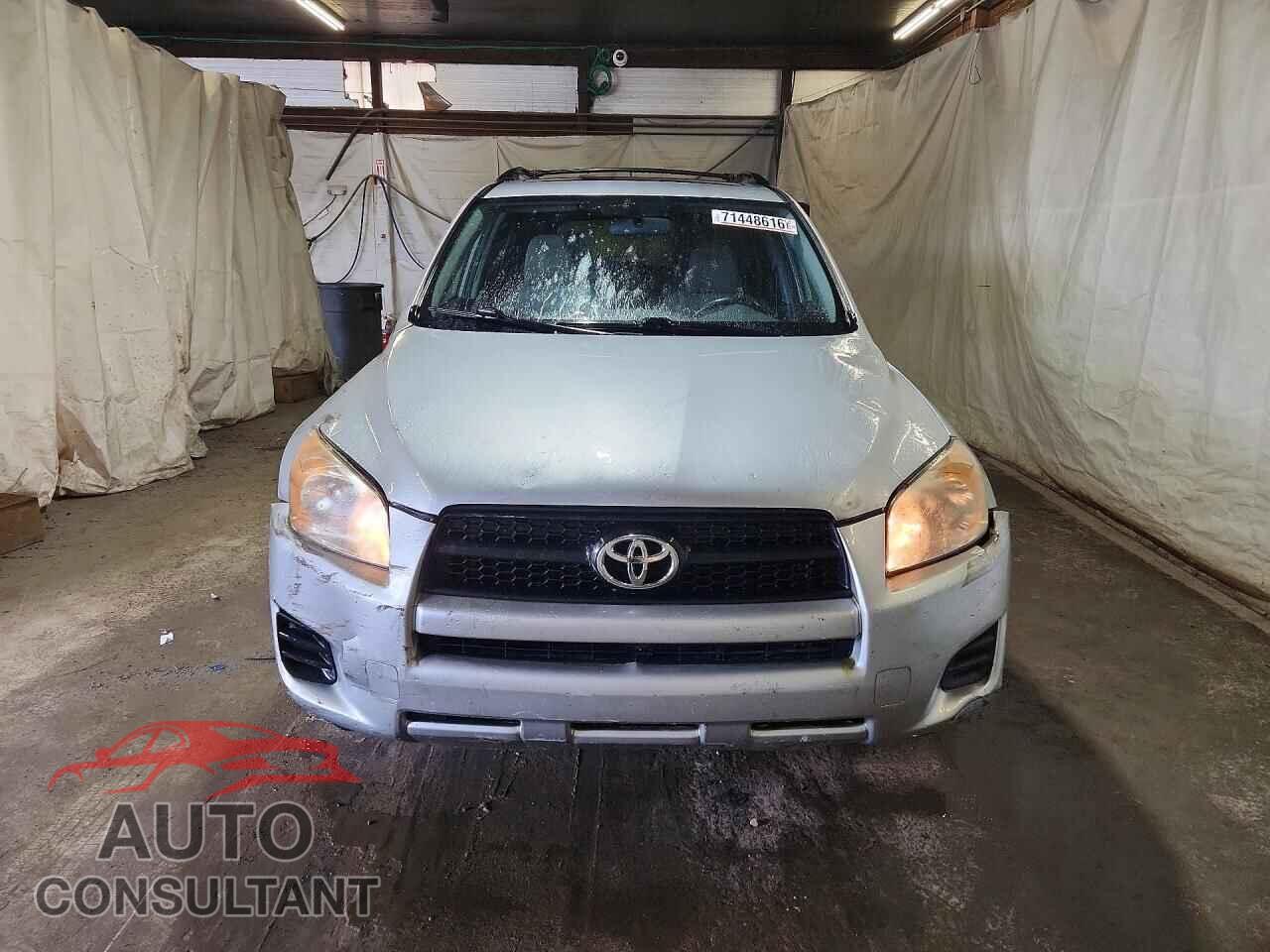 TOYOTA RAV4 2012 - JTMBF4DV1C5050580