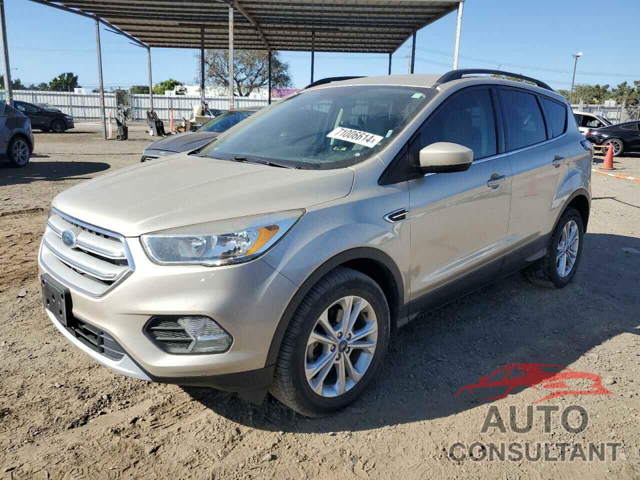 FORD ESCAPE 2018 - 1FMCU0GD6JUB26055