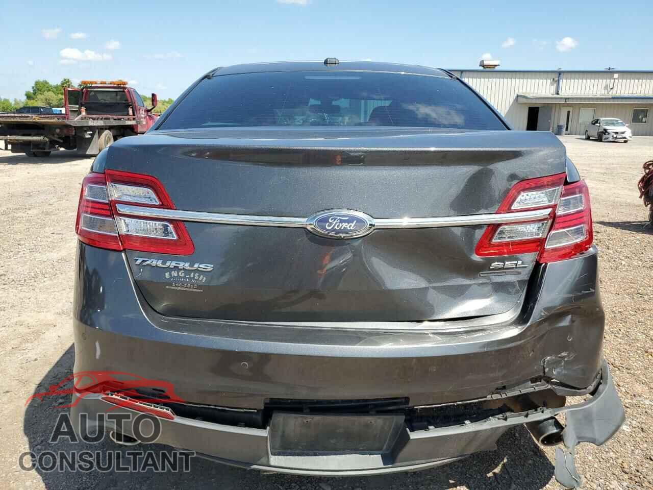FORD TAURUS 2016 - 1FAHP2E85GG156311