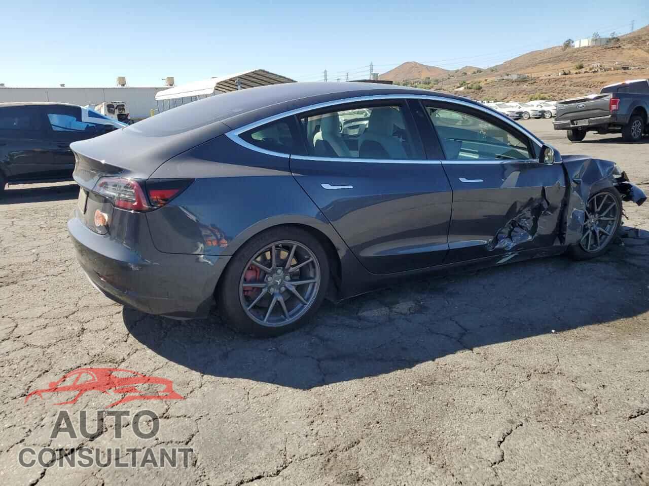 TESLA MODEL 3 2018 - 5YJ3E1EA7JF168839