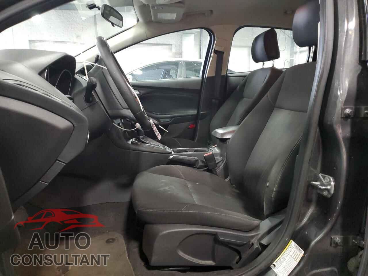 FORD FOCUS 2015 - 1FADP3F29FL334435