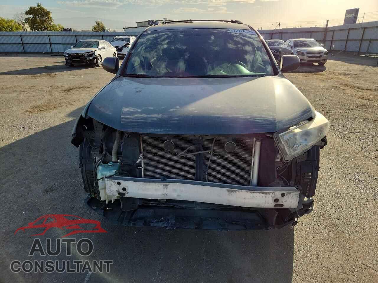 TOYOTA HIGHLANDER 2013 - 5TDBK3EH8DS210478