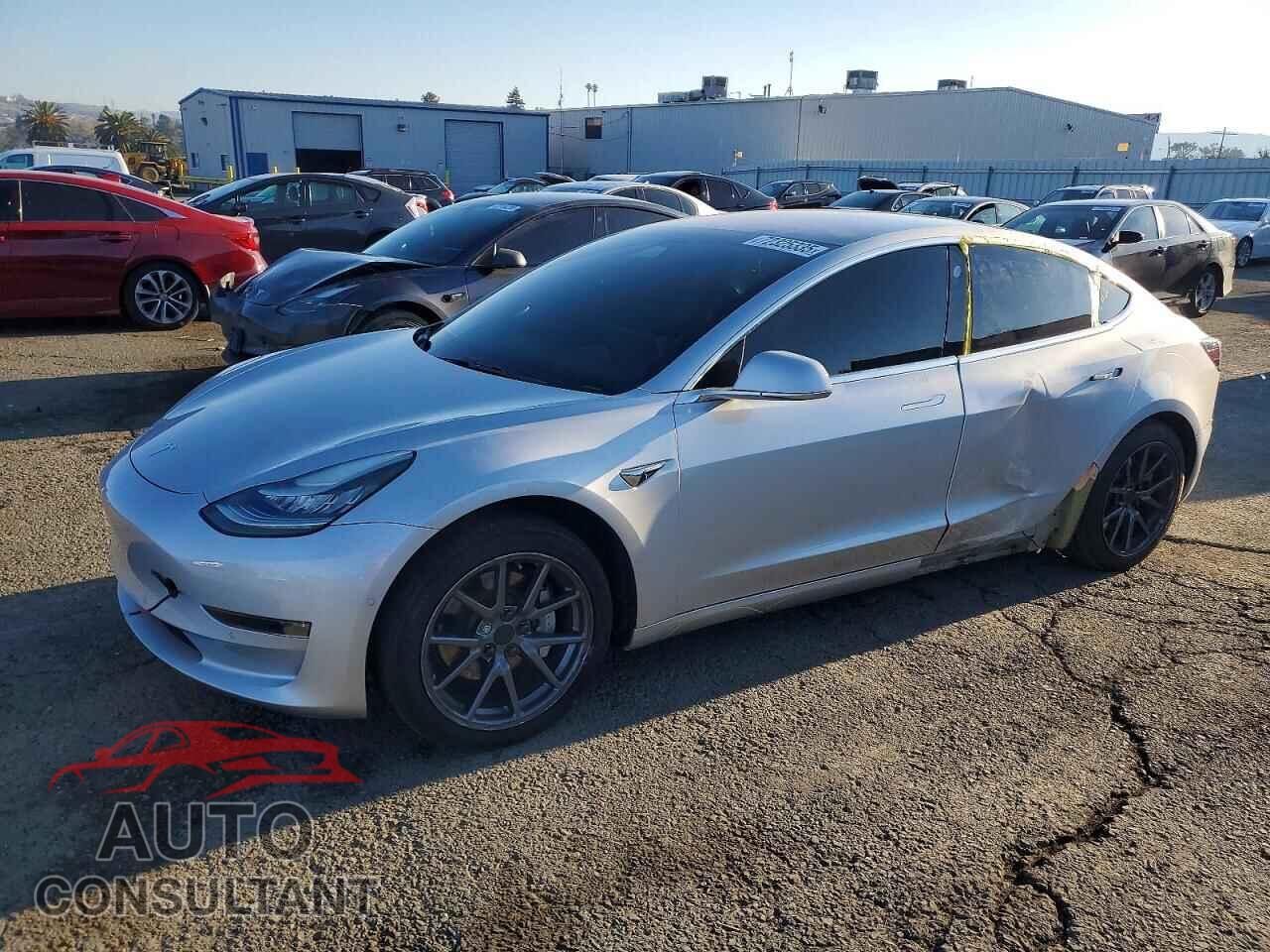 TESLA MODEL 3 2018 - 5YJ3E1EB6JF100198