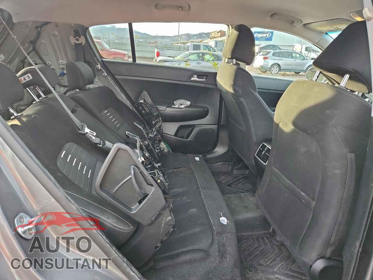 KIA SPORTAGE 2018 - KNDPMCAC5J7314944