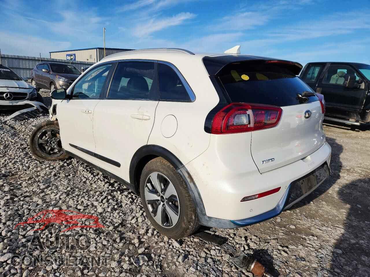 KIA NIRO 2018 - KNDCC3LD8J5191529