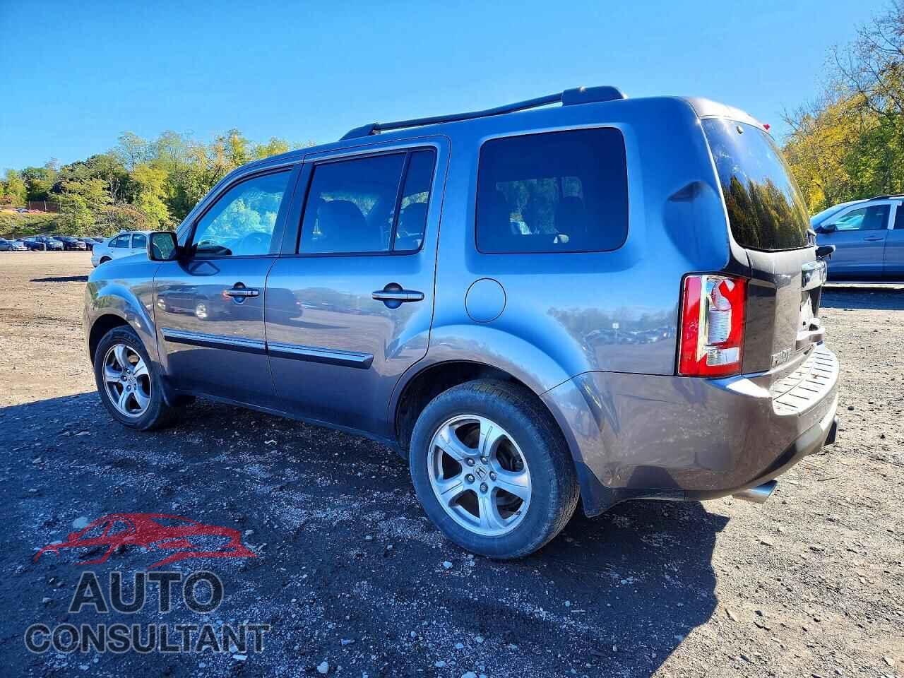HONDA PILOT 2015 - 5FNYF4H40FB049063
