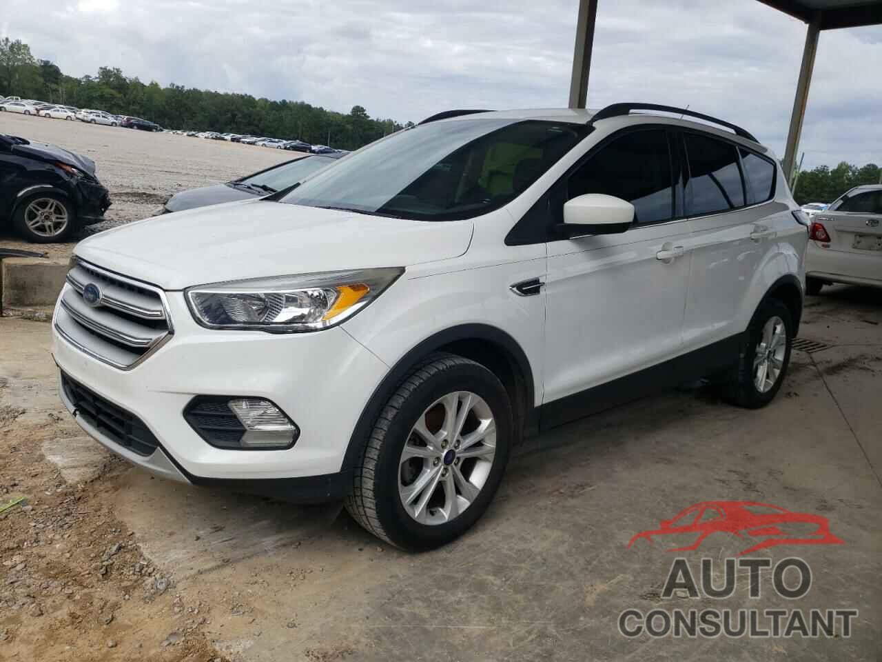 FORD ESCAPE 2018 - 1FMCU0GD8JUC17053