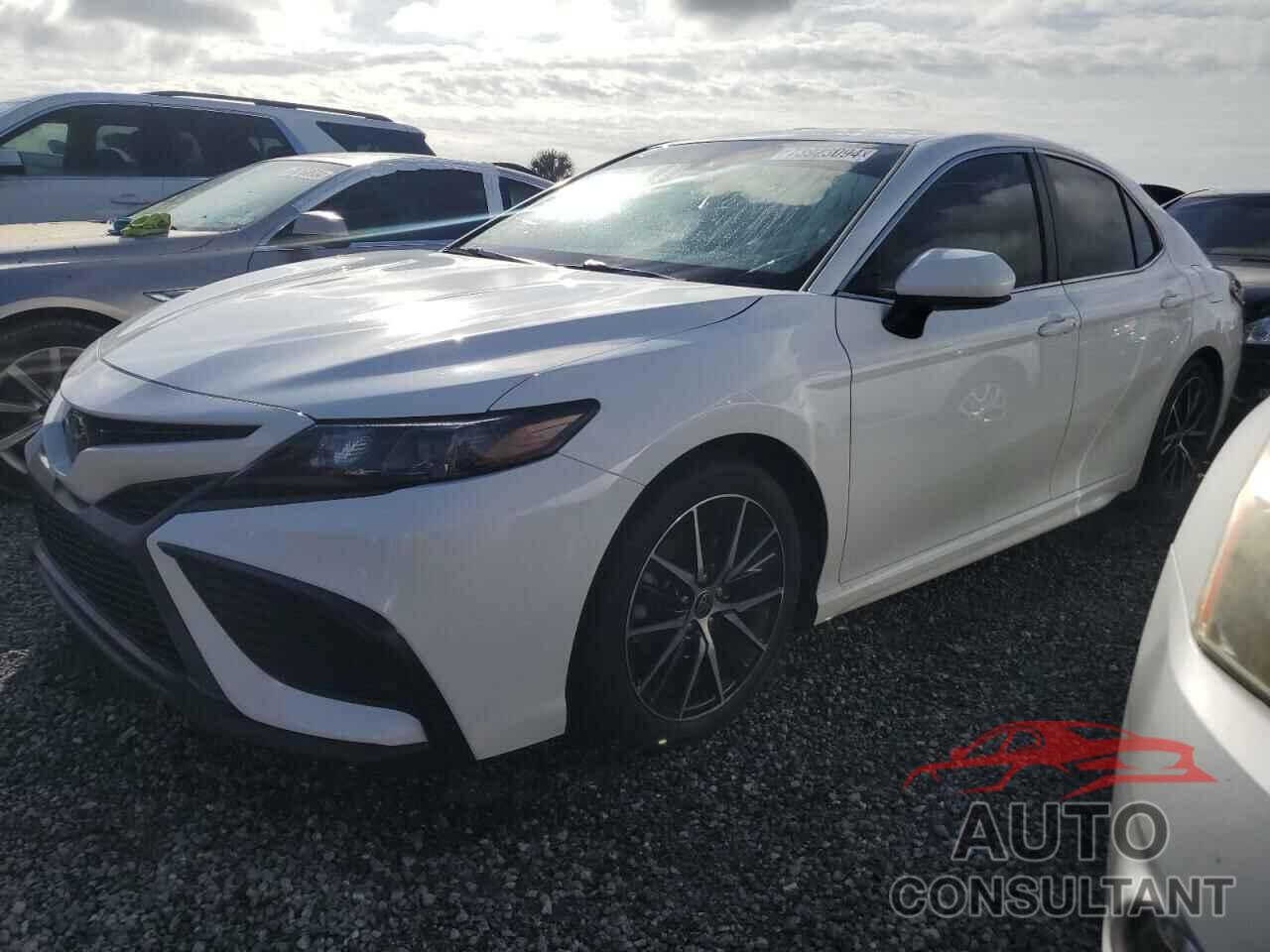 TOYOTA CAMRY 2021 - 4T1G11AK3MU486069