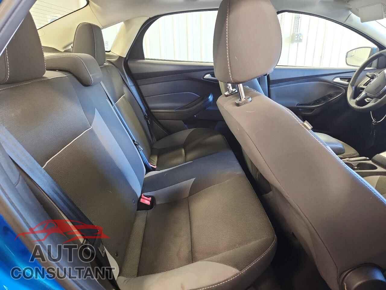 FORD FOCUS 2013 - 1FADP3F27DL296104