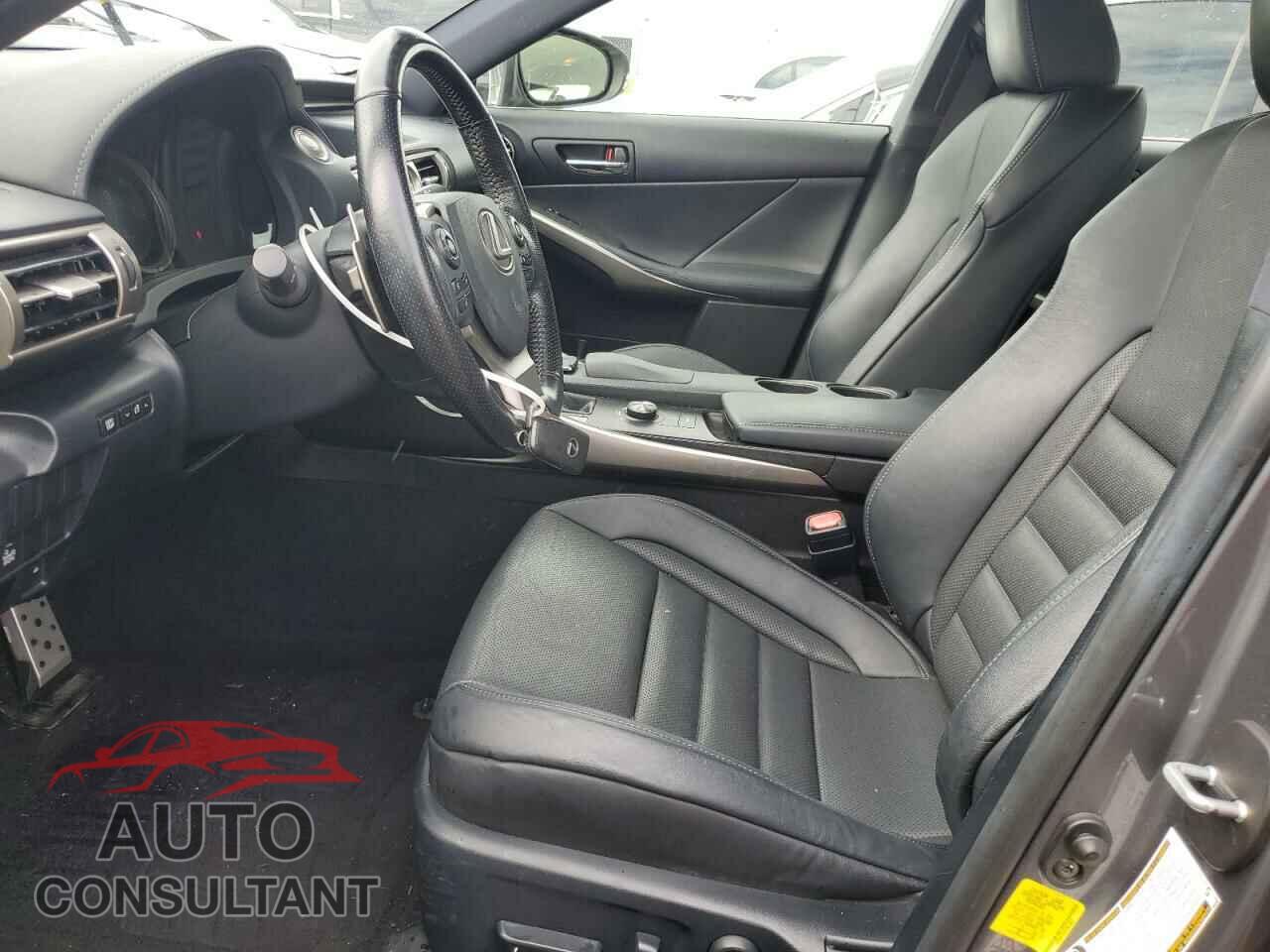 LEXUS IS 2016 - JTHBA1D22G5032662