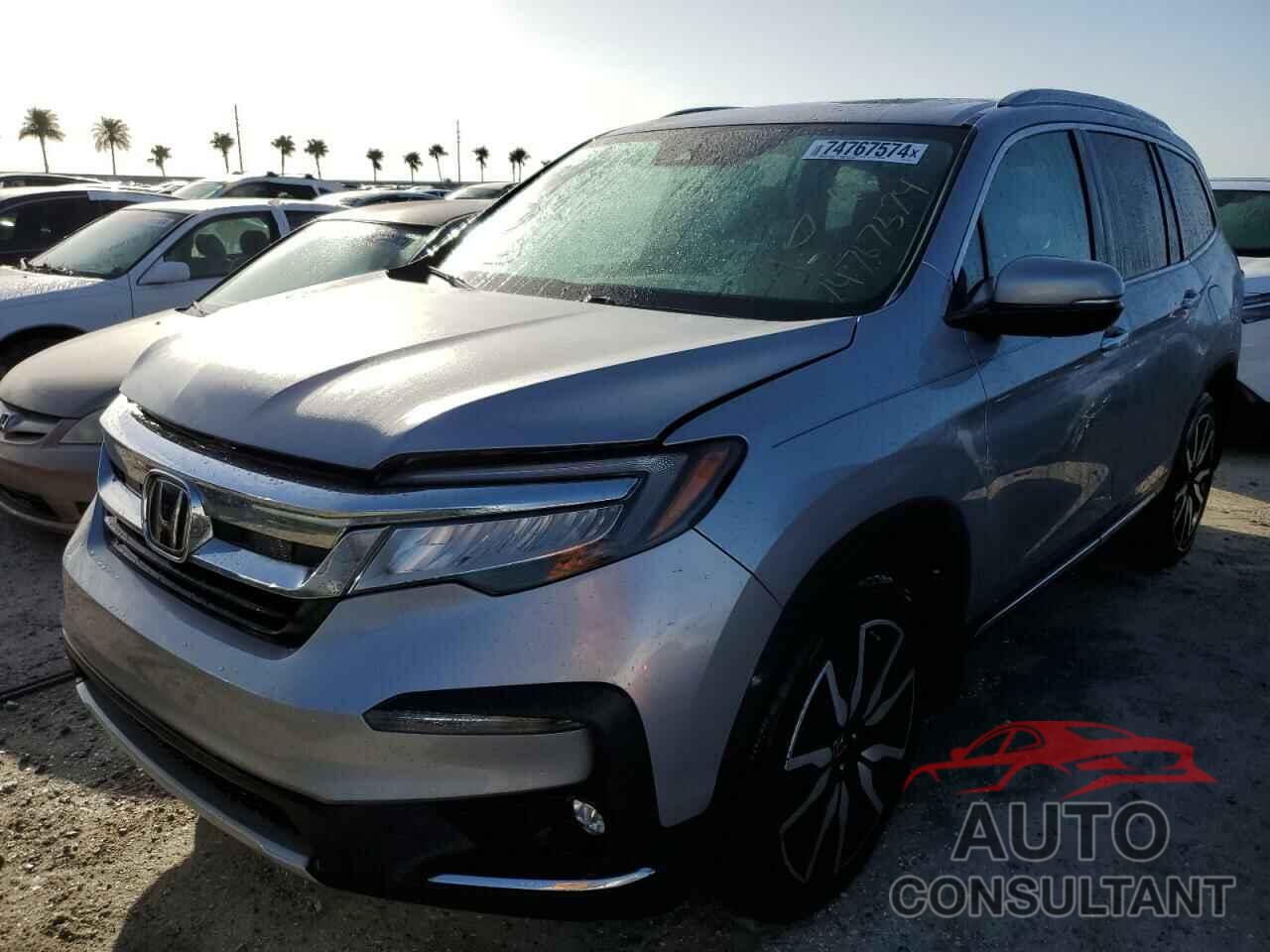 HONDA PILOT 2019 - 5FNYF6H69KB017235