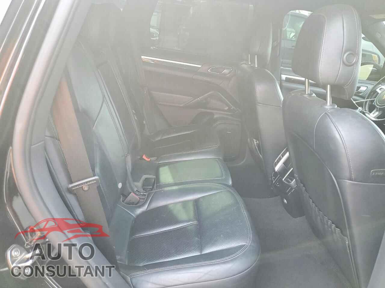 PORSCHE CAYENNE 2014 - WP1AB2A27ELA59237