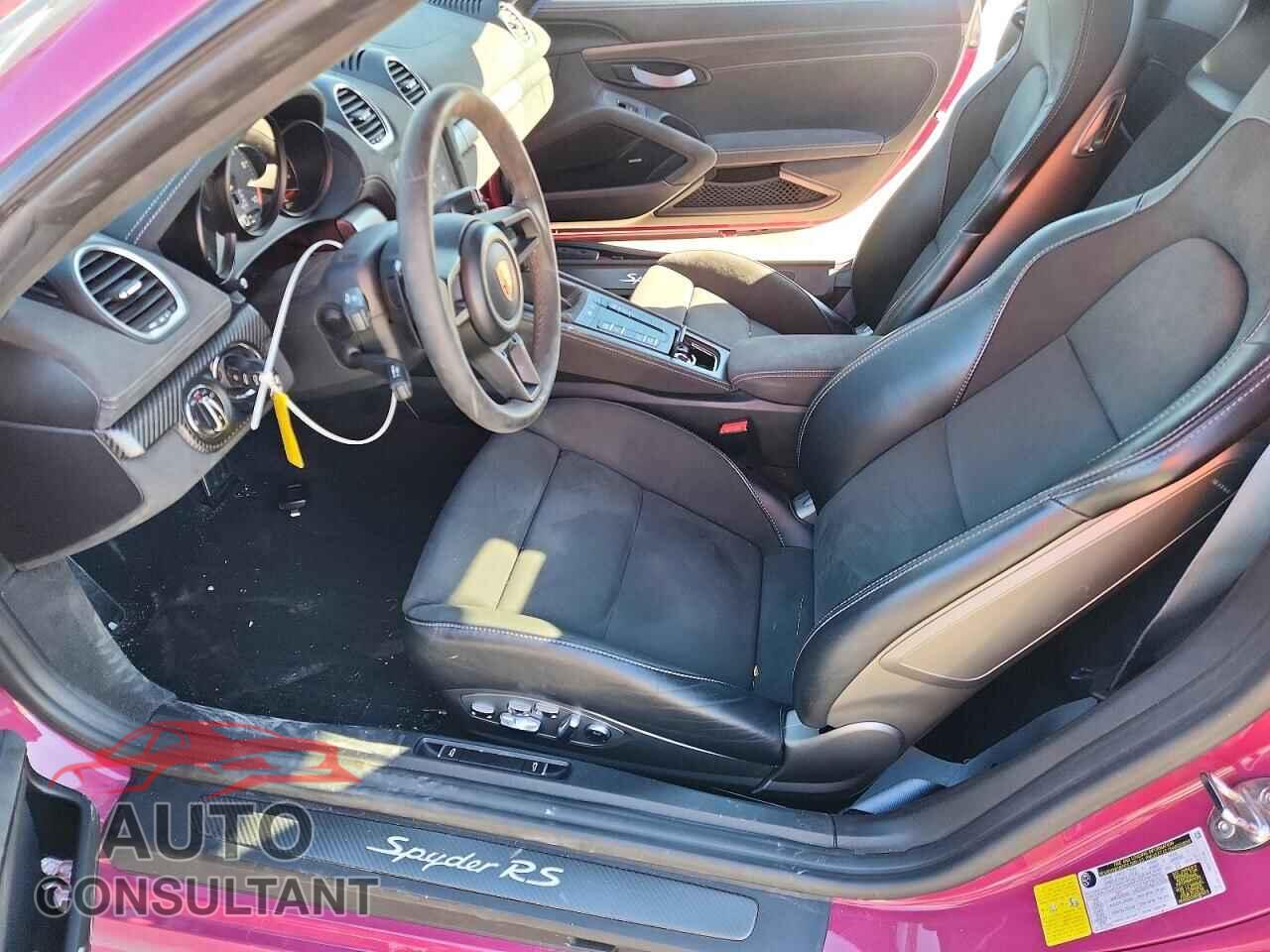 PORSCHE BOXSTER 2024 - WP0CE2A85RK240063