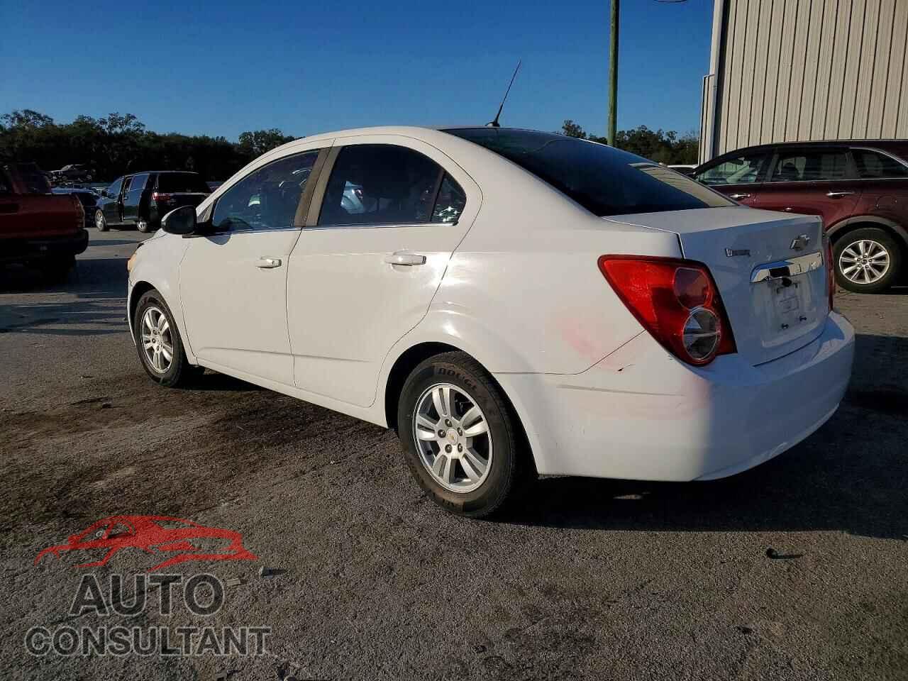 CHEVROLET SONIC 2012 - 1G1JC5SH2C4155182