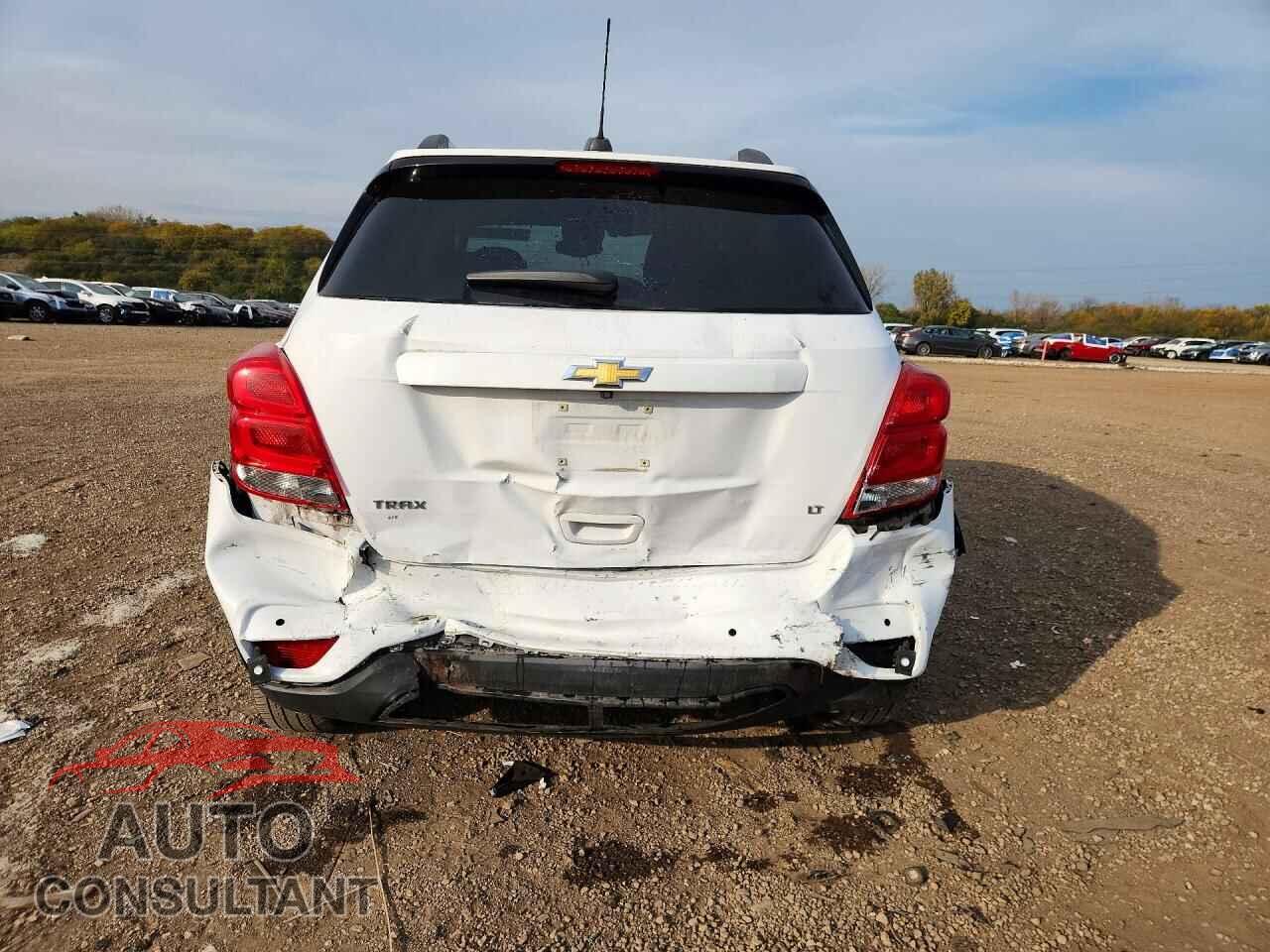 CHEVROLET TRAX 2017 - 3GNCJLSB7HL218310