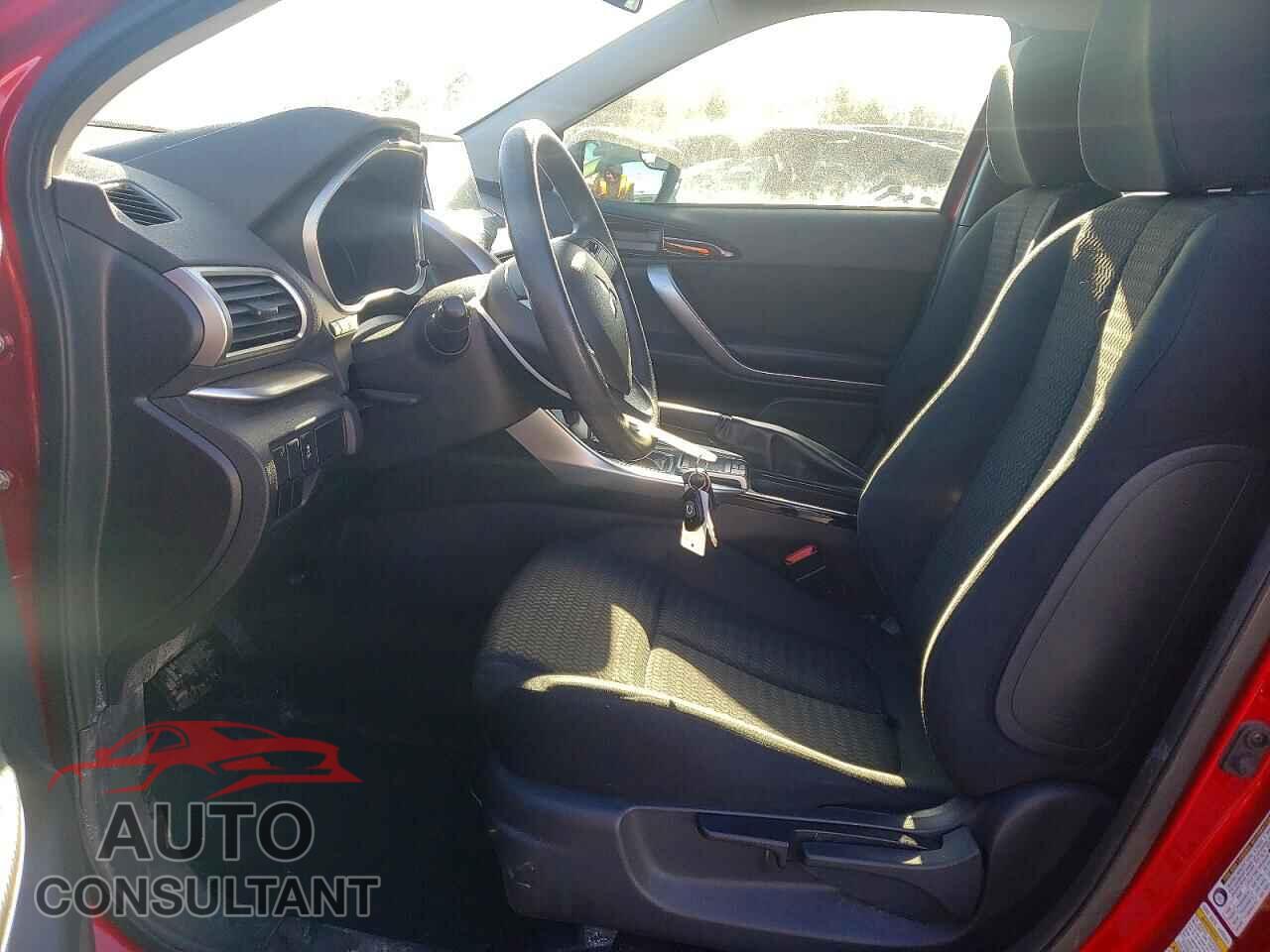 MITSUBISHI ECLIPSE 2018 - JA4AT4AA2JZ055079