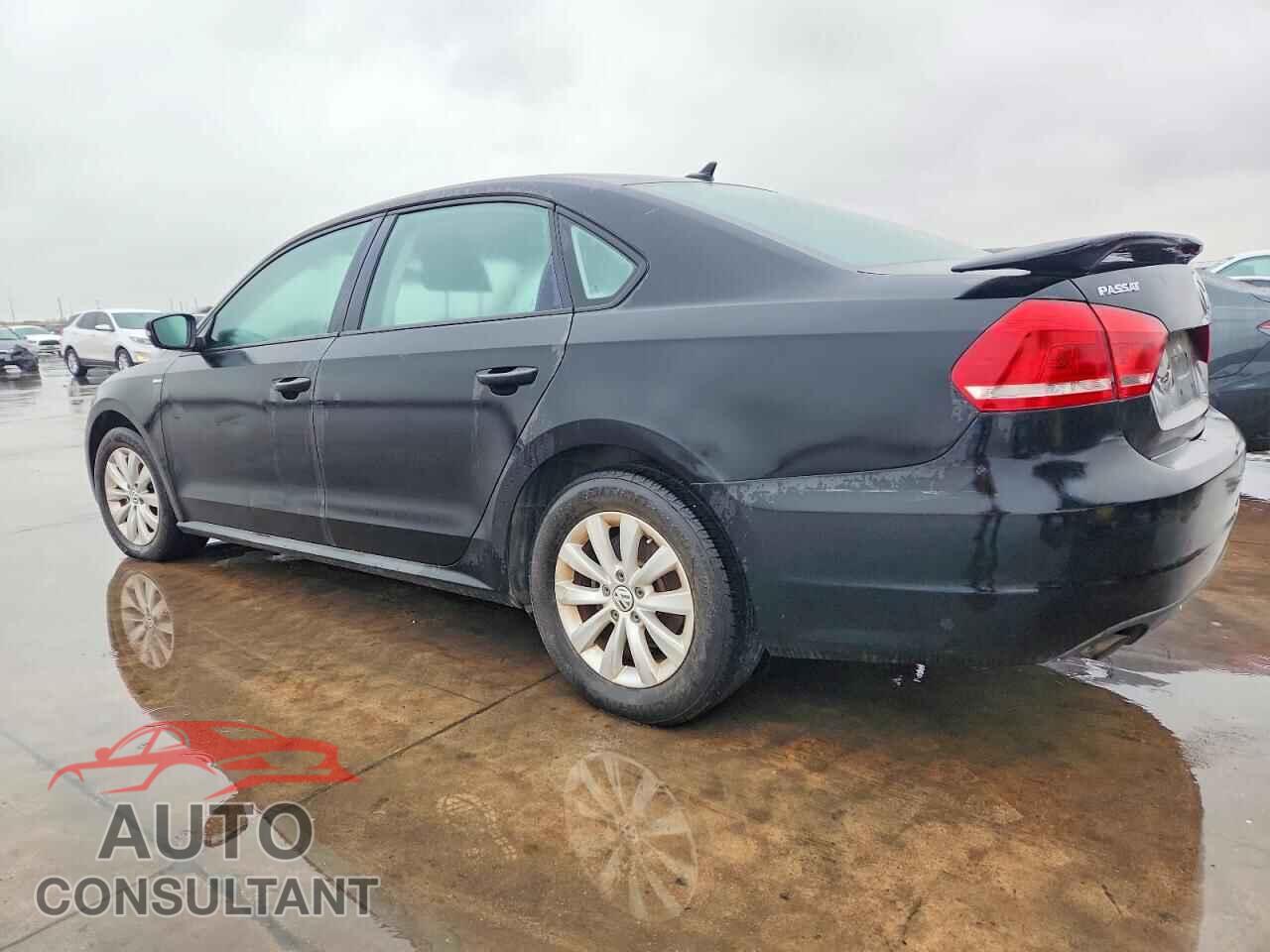 VOLKSWAGEN PASSAT 2015 - 1VWAT7A33FC022494