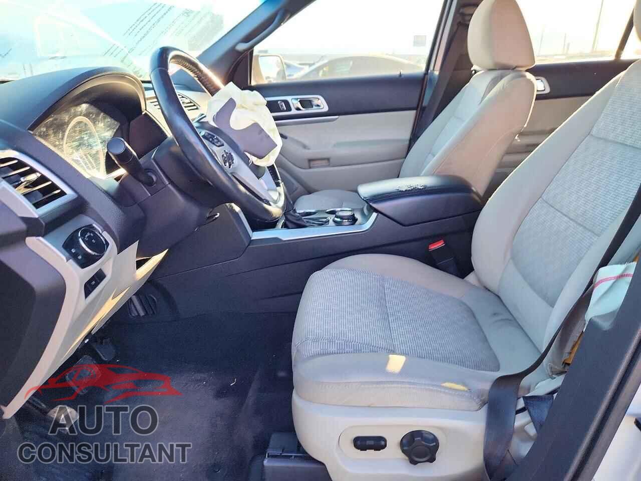 FORD EXPLORER 2011 - 1FMHK8D83BGA15643