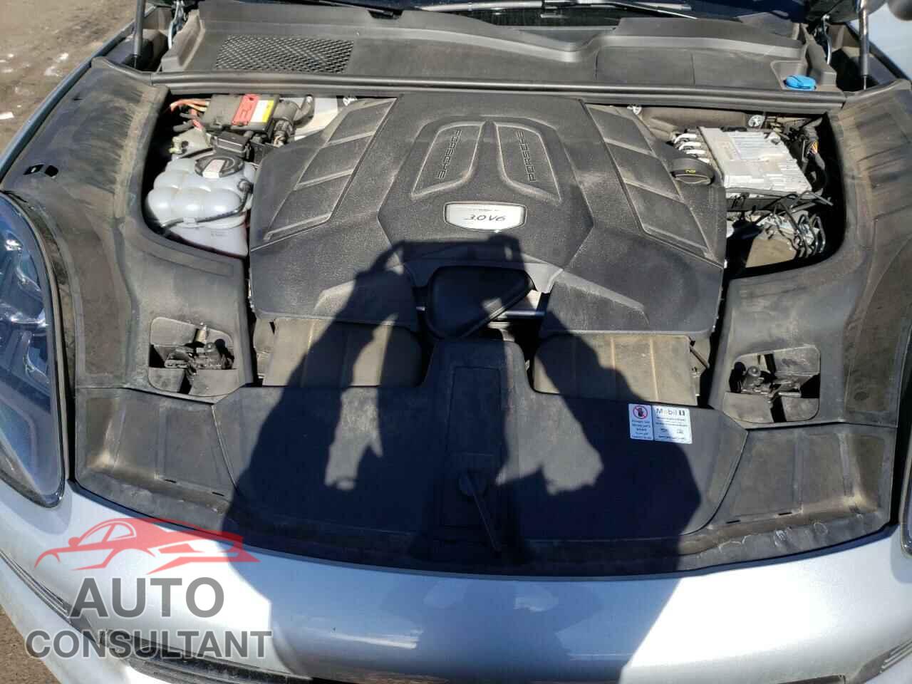PORSCHE CAYENNE 2021 - WP1AA2AY2MDA06638