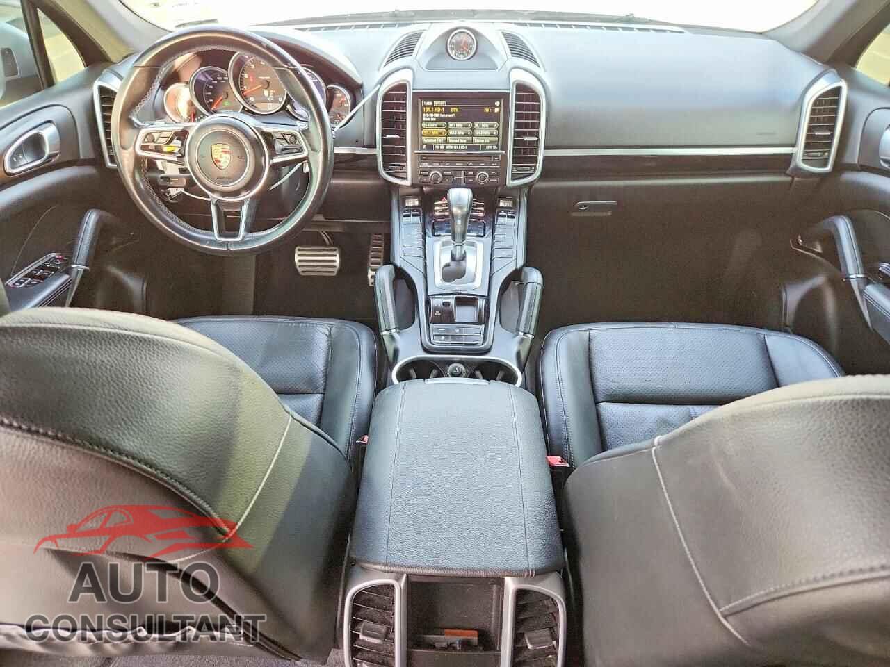 PORSCHE CAYENNE 2016 - WP1AA2A29GLA04942