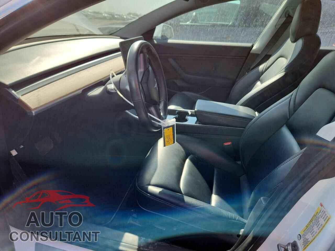 TESLA MODEL 3 2018 - 5YJ3E1EA2JF076117