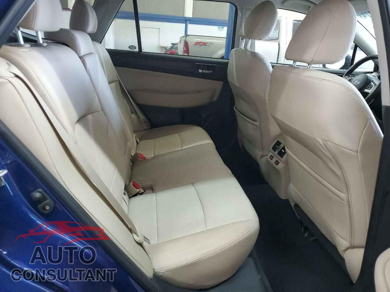 SUBARU OUTBACK 2017 - 4S4BSENC5H3344304