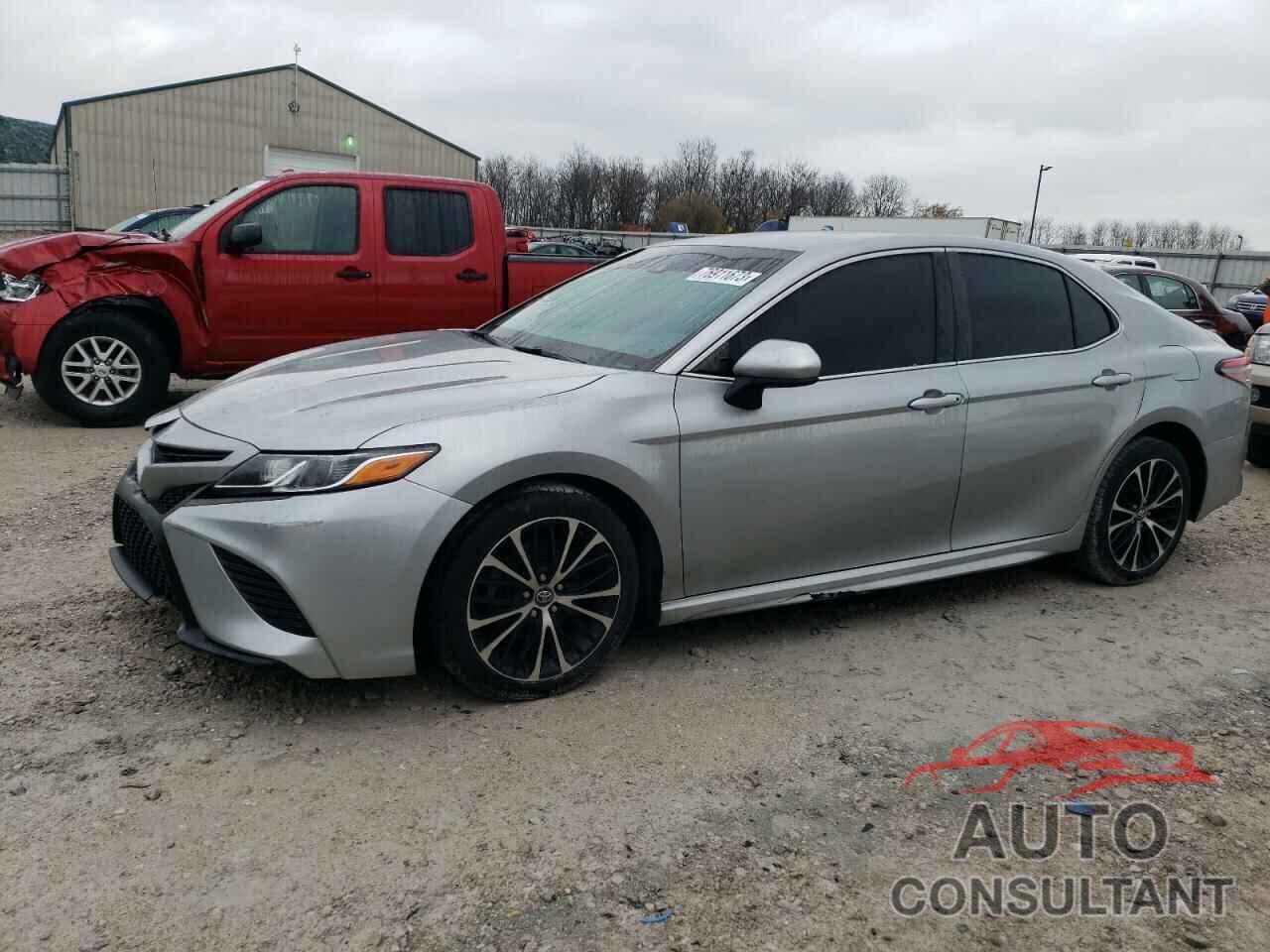 TOYOTA CAMRY 2018 - 4T1B11HK6JU139914