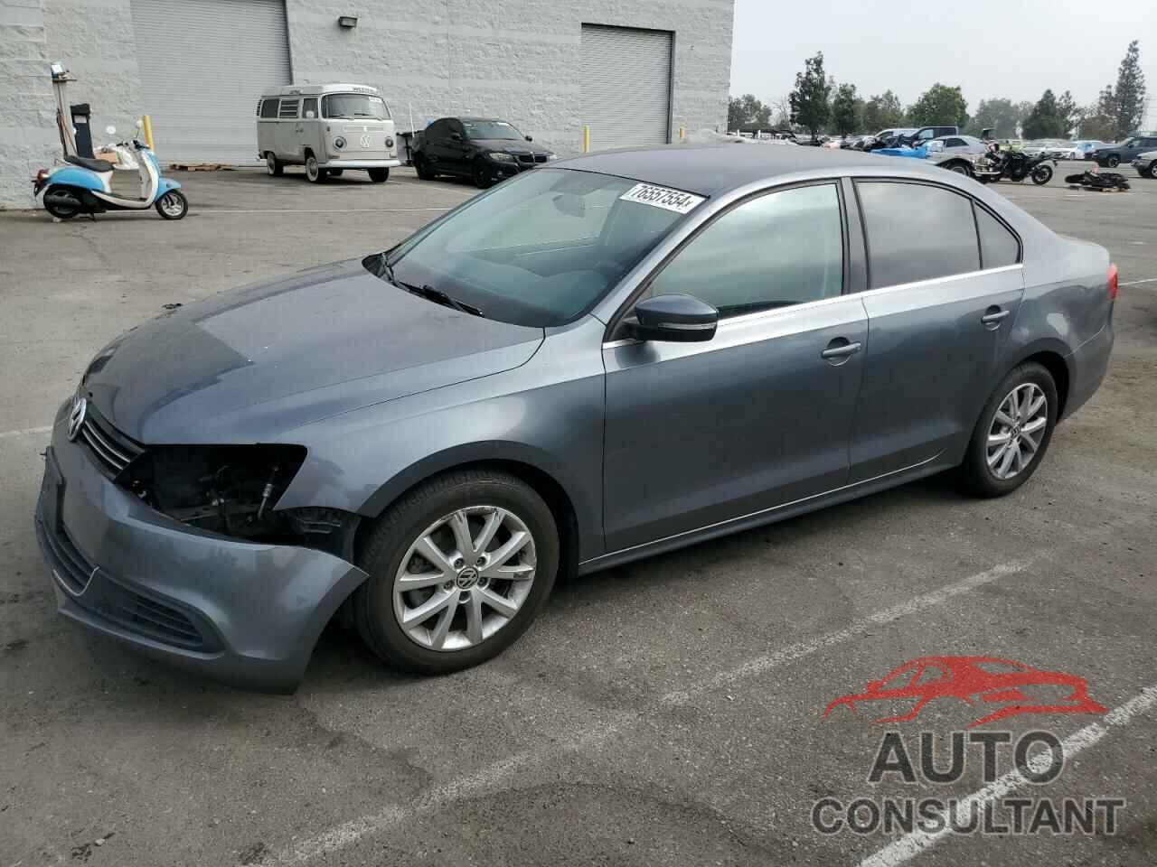 VOLKSWAGEN JETTA 2013 - 3VWDP7AJ3DM438203