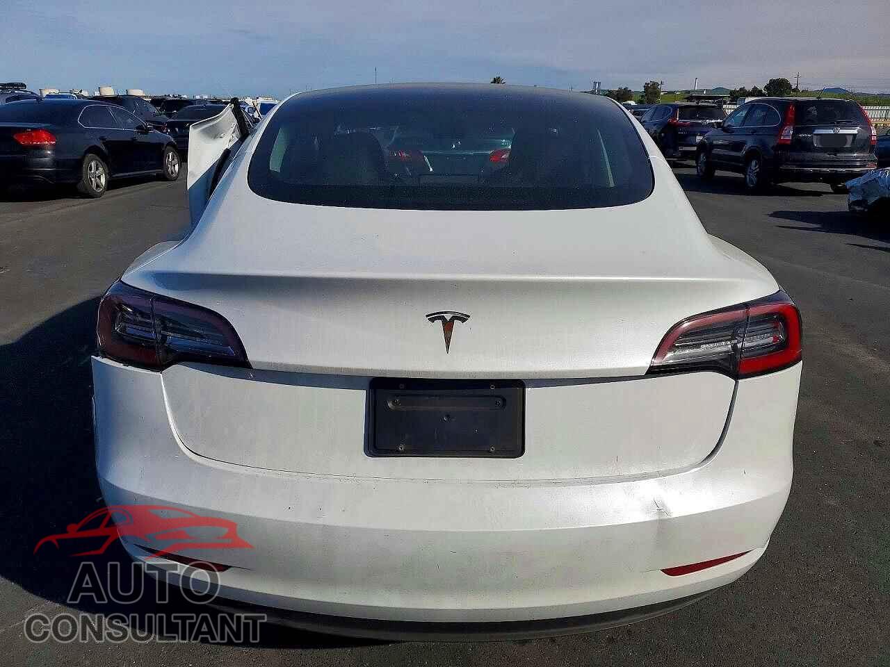 TESLA MODEL 3 2023 - 5YJ3E1EA6PF403207