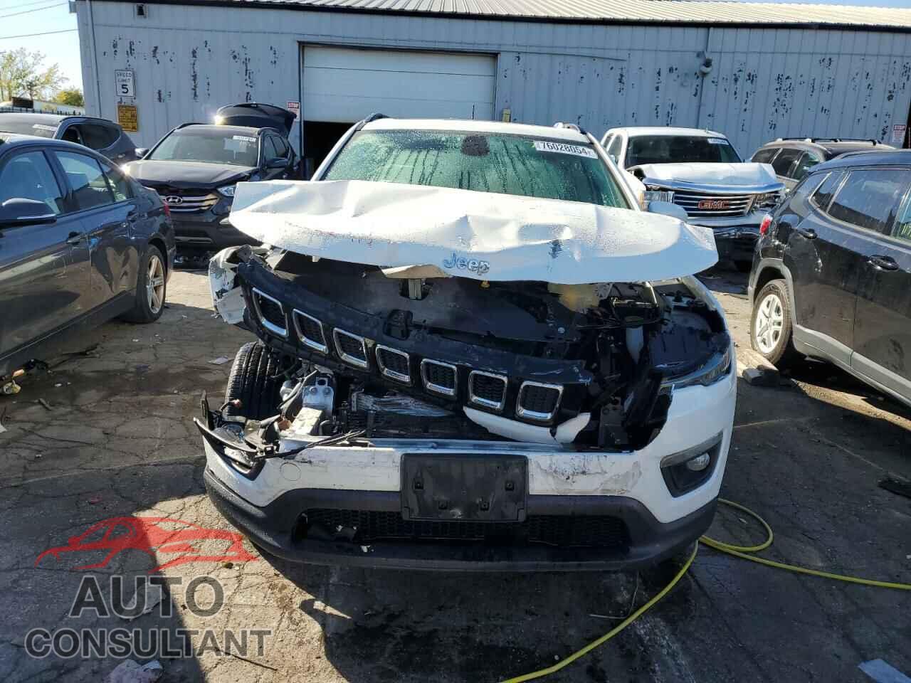 JEEP COMPASS 2017 - 3C4NJDBB0HT628244
