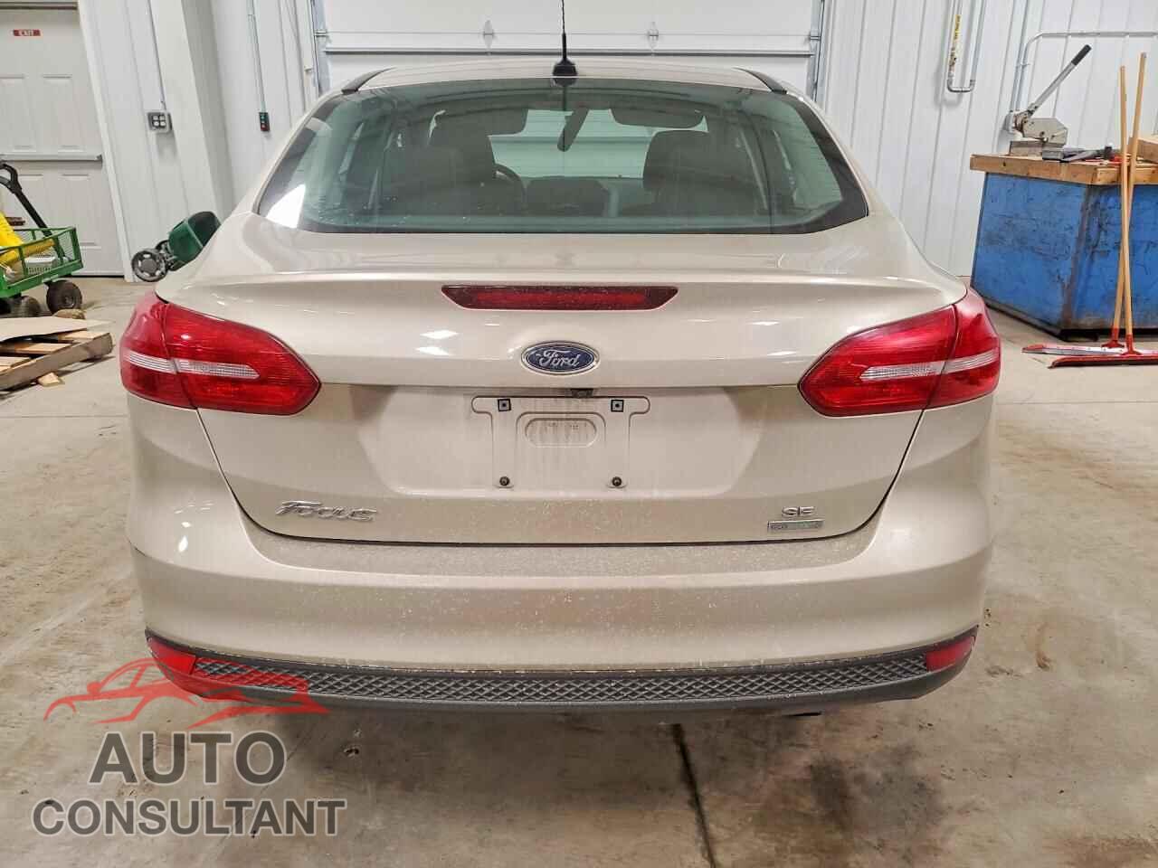 FORD FOCUS 2018 - 1FADP3FE2JL257779