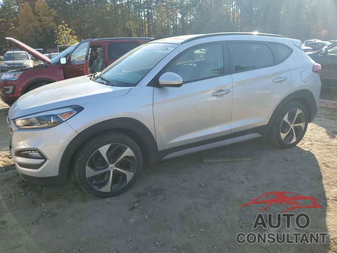 HYUNDAI TUCSON 2018 - KM8J3CA25JU677094