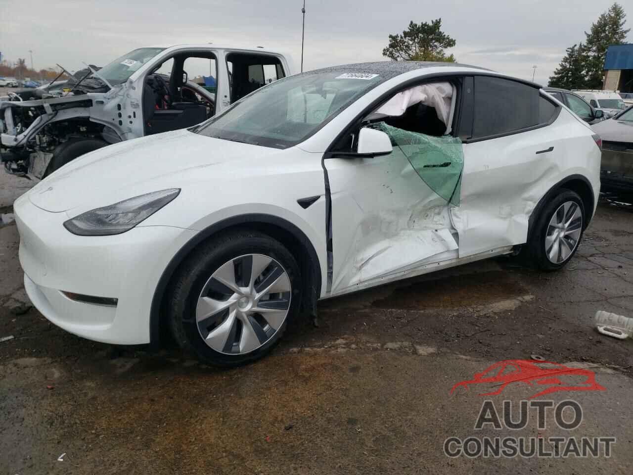 TESLA MODEL Y 2021 - 5YJYGDEEXMF083826